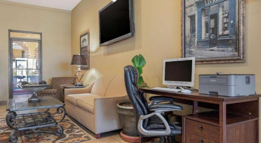 Best Western Taylor Inn Buitenkant foto